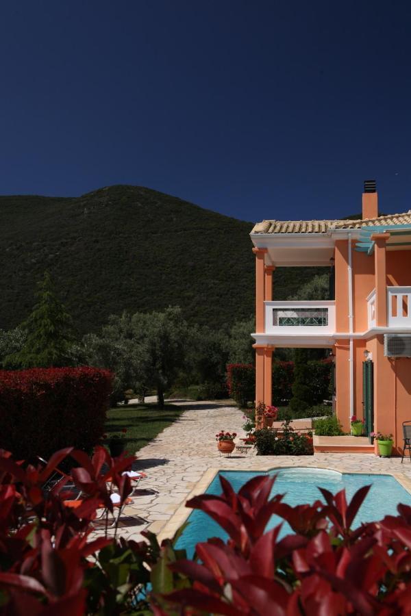 Pantheon & Danae Luxury Villas Сивота Экстерьер фото