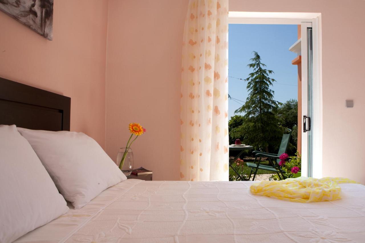 Pantheon & Danae Luxury Villas Сивота Экстерьер фото